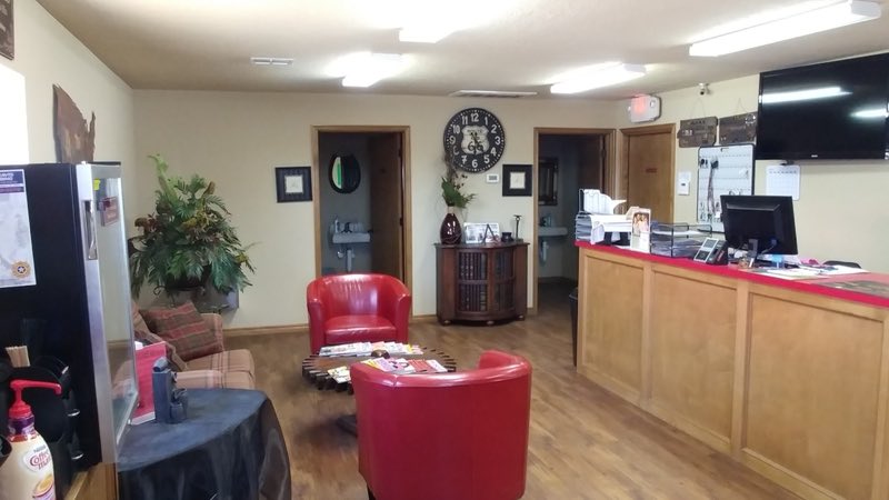 Erik's Total Car Care waiting area